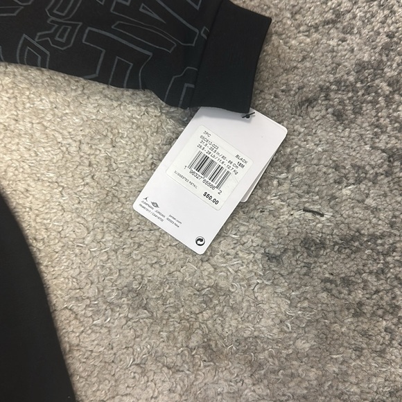 Jordan 2 piece set NWT size 18mths - Picture 3 of 3